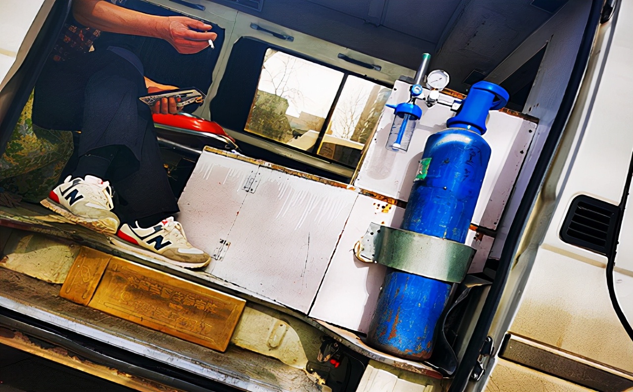 疯狂敛财的医疗蛀虫视频,疯狂敛财的医疗蛀虫