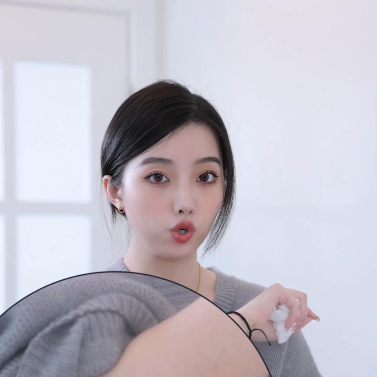 如何美白手肘关节处,膝盖黑怎么变白好物推荐