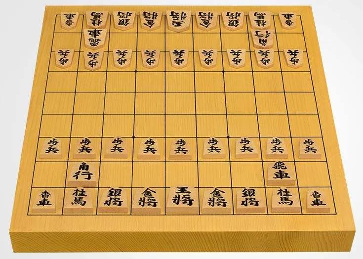 中国象棋是一种古老的棋类游戏,2018年中国象棋棋类益智游戏