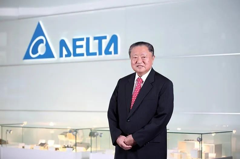 50岁职场大转身，海英俊活出精彩人生，把台达电带向另一个高峰