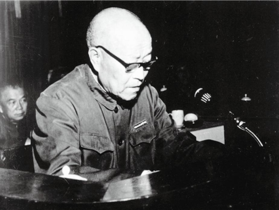 “1978年，从延安大学拉回二十多卡车图书文献”