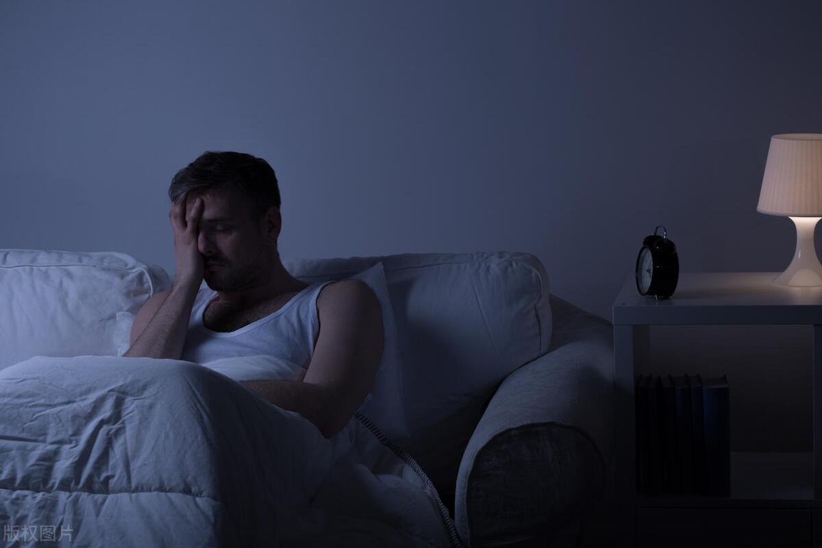 抑郁症的症状和表现怎么治疗,抑郁症的症状和治疗方法都有哪些