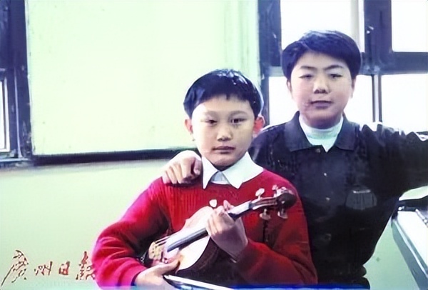 李云迪郎朗三个钢琴家,世界钢琴家排名郎朗和李云迪