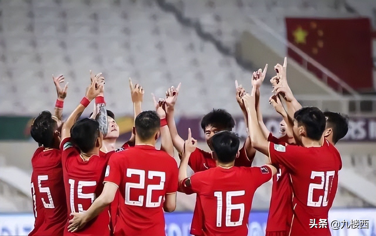 更新换代：国足一直存在人情化，冯潇霆式不要脸在于大宝身上体现