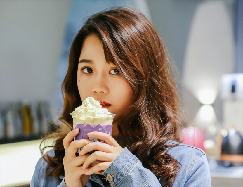 有些女性下身无毛是怎么回事?这4个原因,为了健康,最好了解