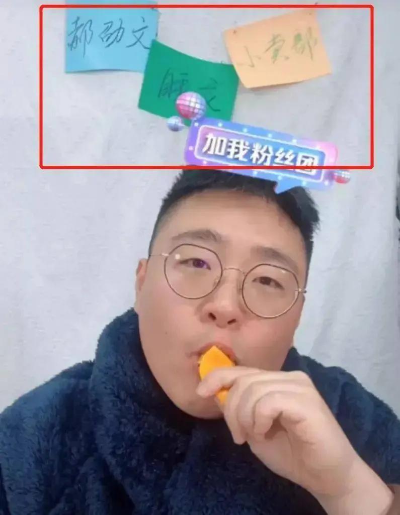 郝邵文荧幕颜值变化,年仅4岁郝邵文走上演艺之路