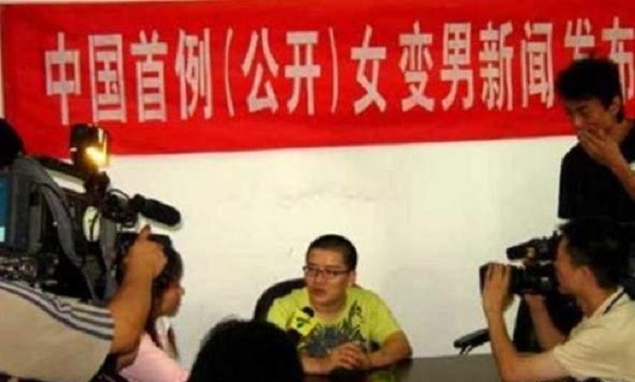 17年前,宁夏女孩做了“女变男”手术,后经历三段感情,今仍单身