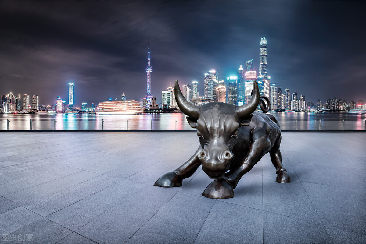 我是学生*党**，想每个月拿500买基金，支付宝里的基金可靠么？