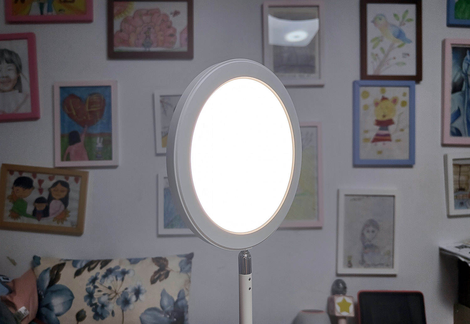 隔空操控，明亮护眼，南卡学习灯测评