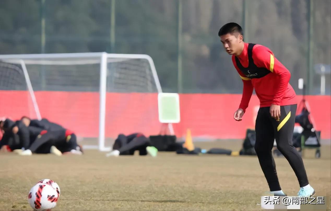 徐根宝培养了多少球员,徐根宝个人简介