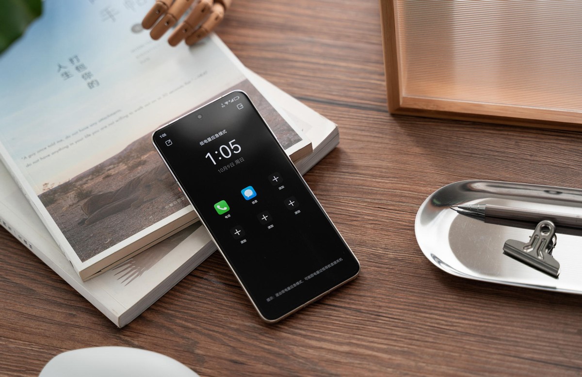 华为鸿蒙3500左右哪一款值得入手,华为鸿蒙mate40pro5g顶配豪华版