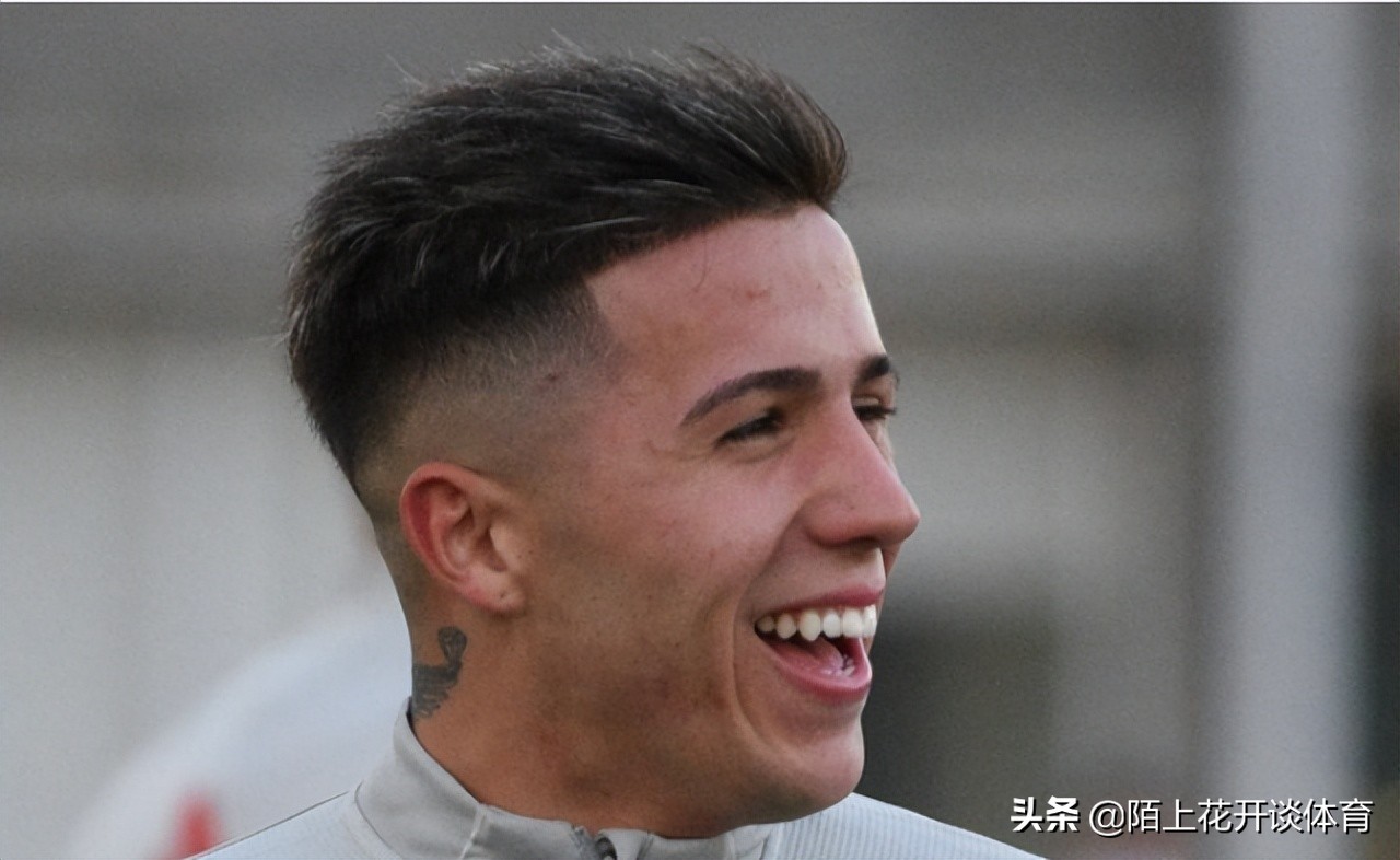 ac米兰或再签下一名法国天才中场,效力过ac米兰的阿根廷中场球员