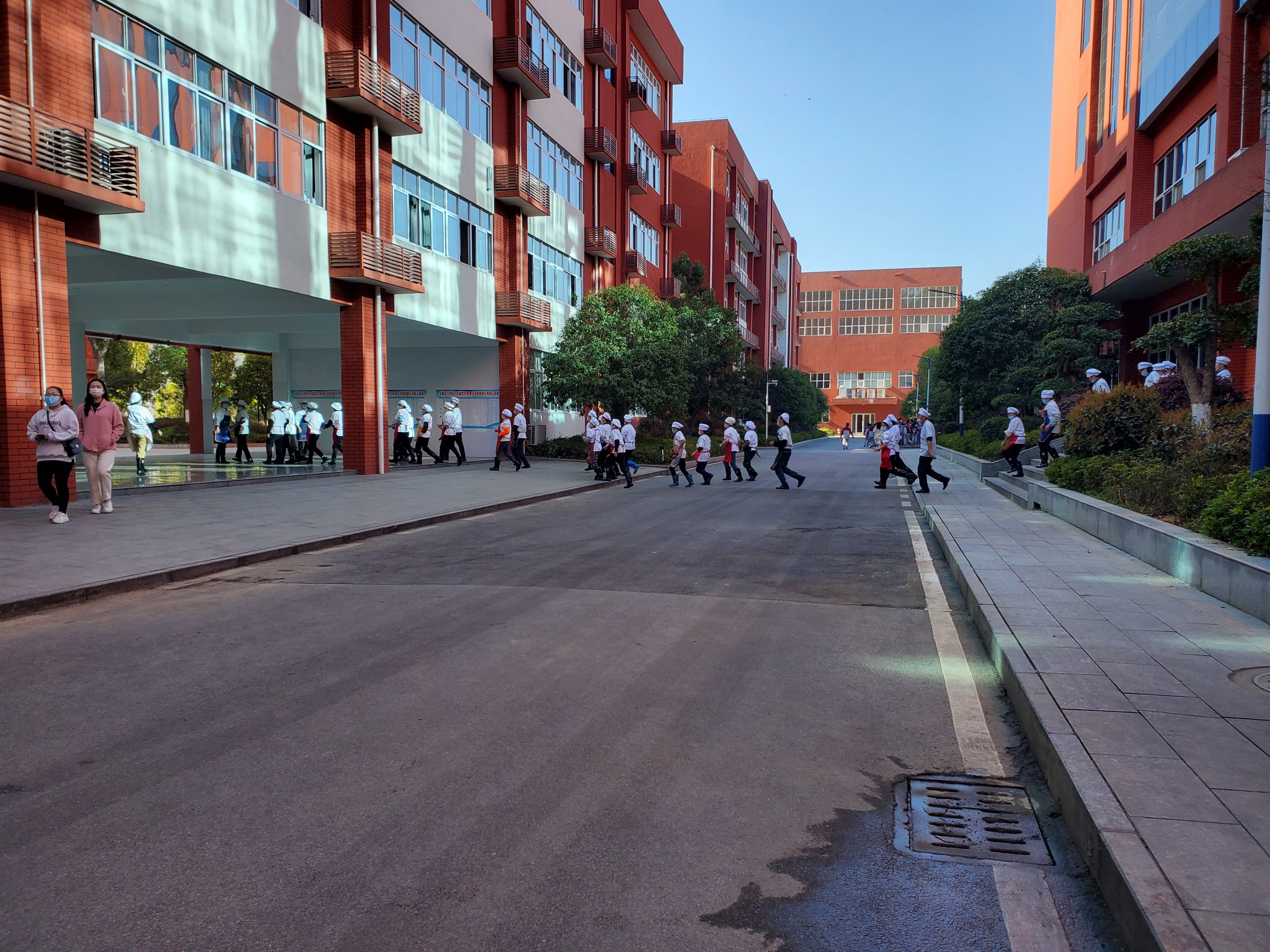 十堰市内应急演练,学校消防安全培训演练报道