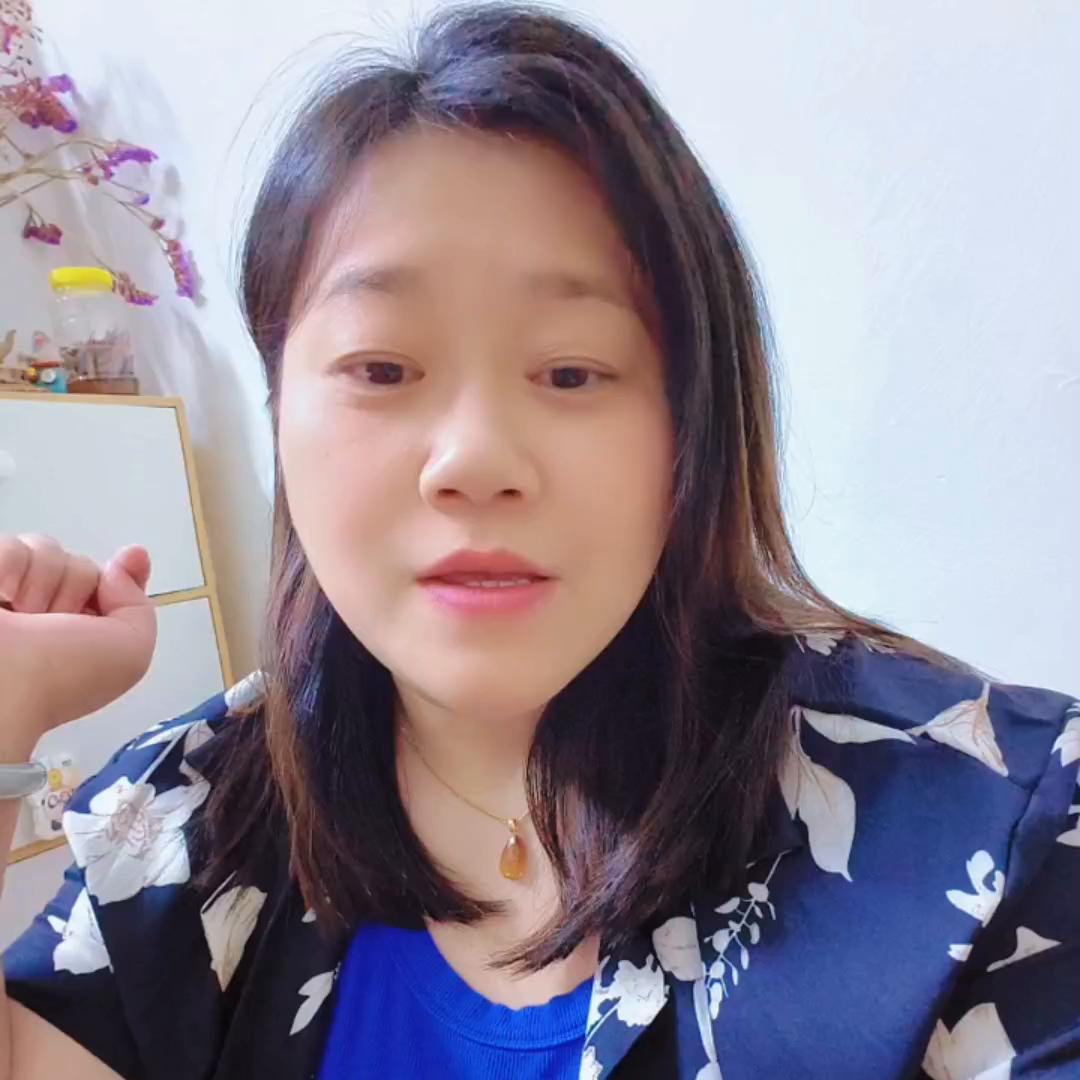 做自己喜欢的事并且能养活自己,随着自己的性子做自己喜欢的事