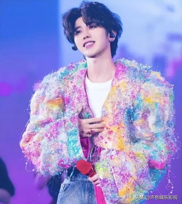 多次一夜情致女孩怀孕，生3个孩子，私装探头，他的瓜太劲爆