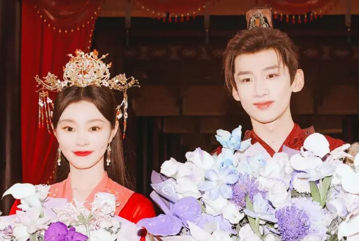 白敬亭和宋轶姐弟恋吗,白敬亭和宋轶姐弟恋十年对比