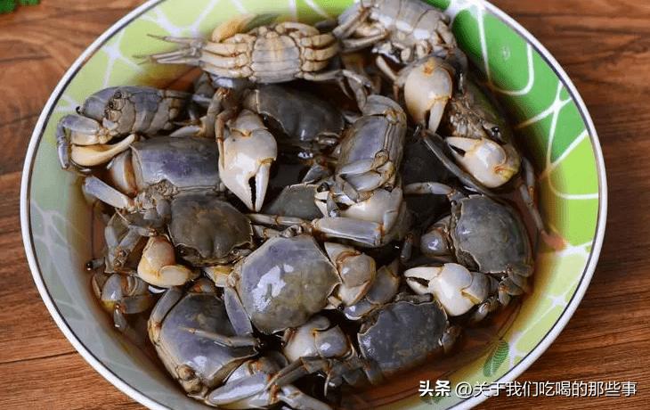 死螃蟹不能吃,没有异味的死螃蟹能吃吗