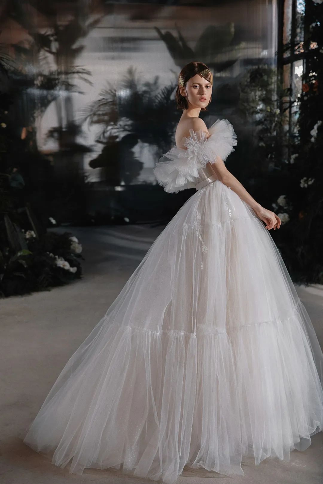 穿婚纱没有胸贴怎么办,穿婚纱没有隐形怎么办