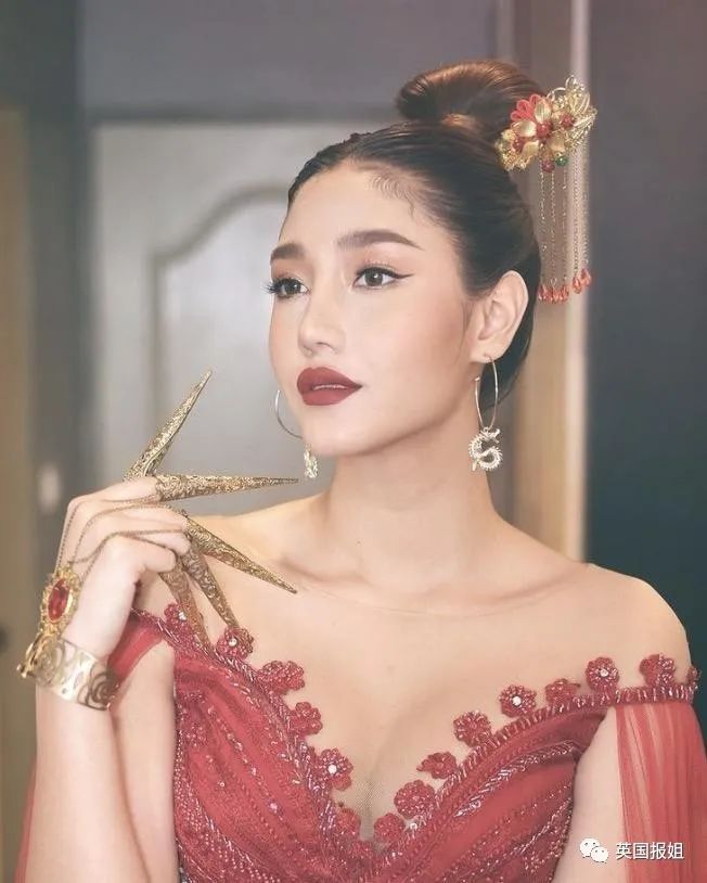 娉板浗鎷捐崚濂冲鎴愪负閫夌編鍐犲啗,娉板浗鍨冨溇灏戝コ閫夌編鍐犲啗