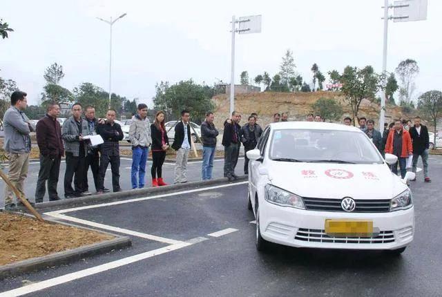 高价二手车买卖图片,如何高价卖二手车