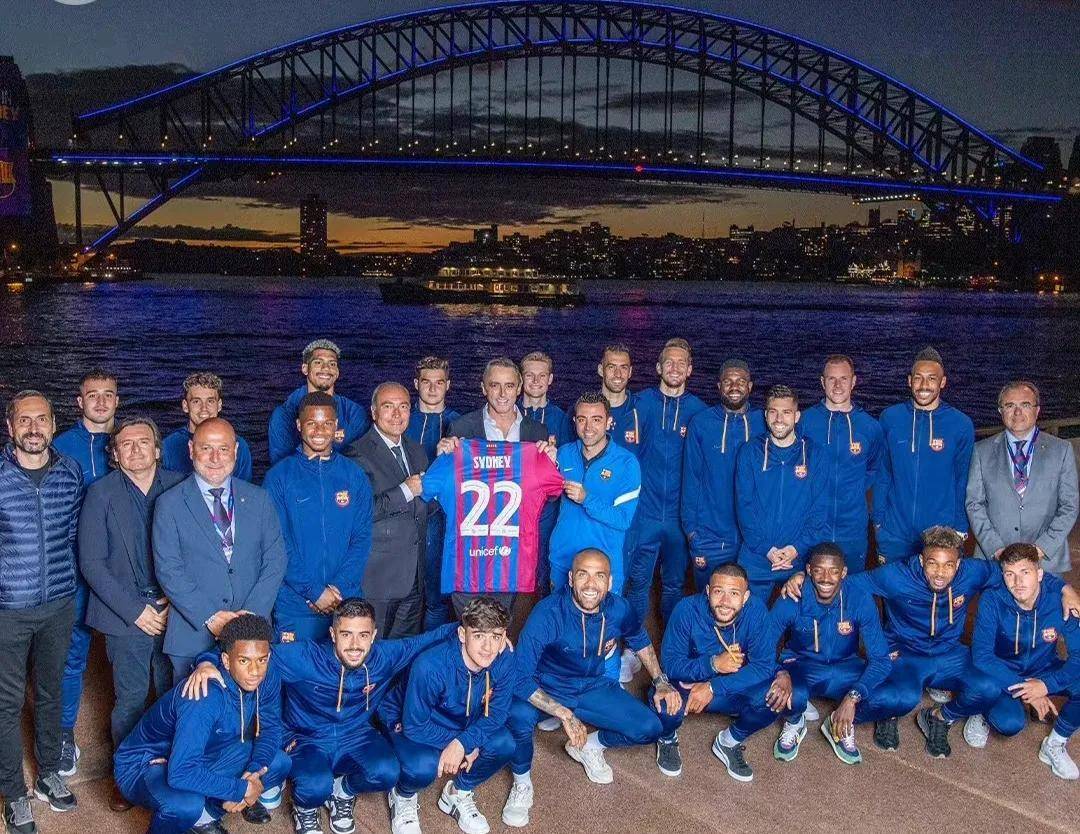 6-0轻取，西班牙省队吊打国足？2-3逆转，7万球迷前含泪到账500万