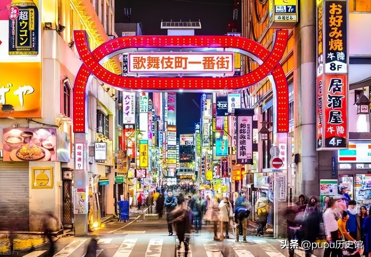 日本大批女生，为何做风俗娘？民风开放加消费高，去风俗店渡难关