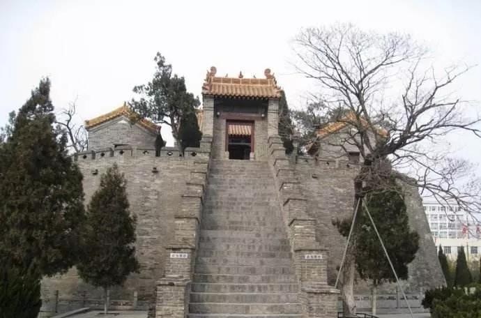 二里头真的是夏都吗,二里头既是夏都又是商都