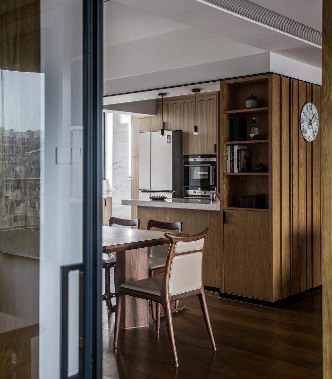 把角落开发成储物间，收纳不犯难！