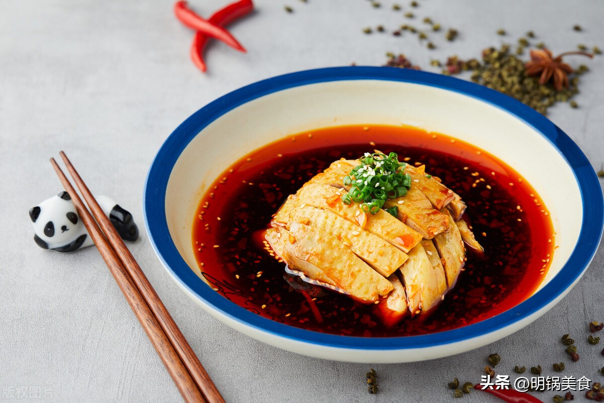 川菜24味型麻辣味的代表菜,川菜的基本味型为麻辣甜咸苦五种