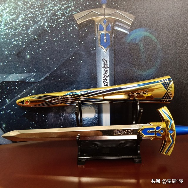 心胸要豁达开阔志向要坚定从容,心存高远要有远大抱负