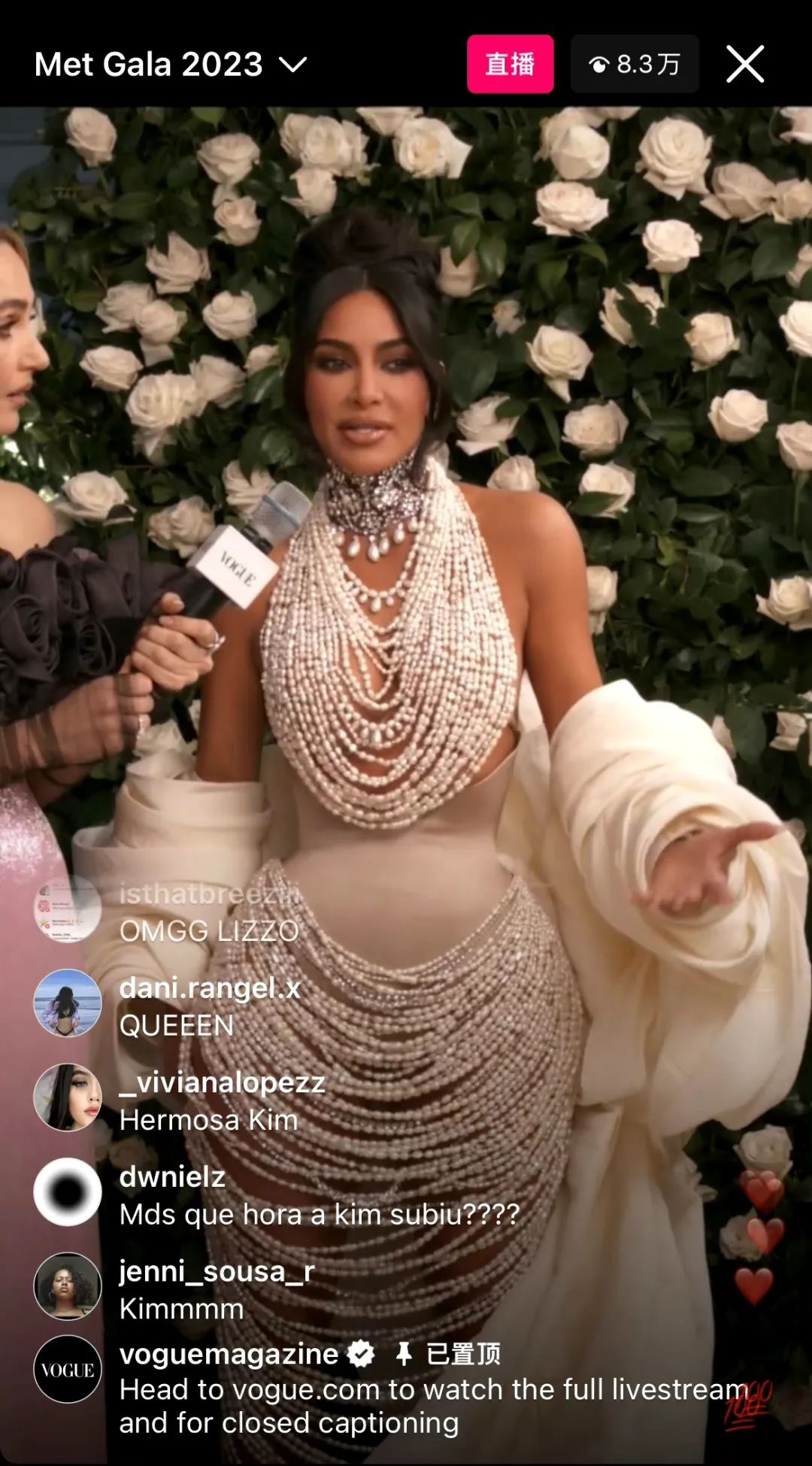 拖把头、海底生化人穿搭，美国这最受瞩目的一夜，如“群魔乱舞”