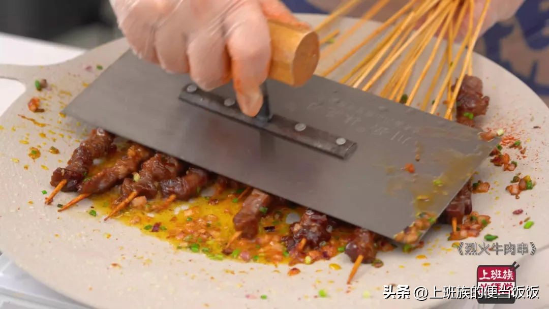 煮牛肉放什么调料比较好吃还香,牛肉怎么炒最香最好吃