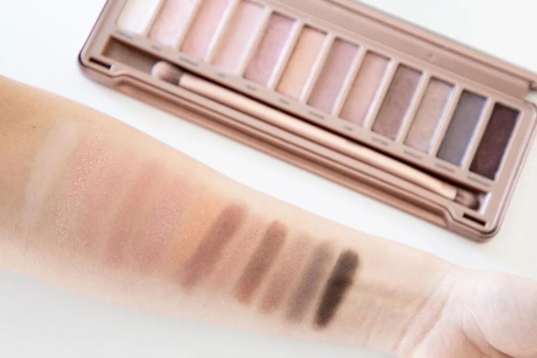 涂兰蔻196橘色系口红显老？你可能不是黄皮，而是橄榄皮