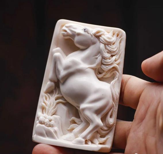 猛犸象牙开裂是不是证明是真的,猛犸开笑是正常现象么