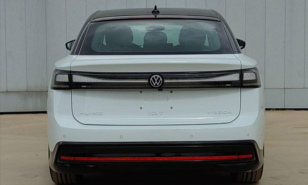 比亚迪汉ev冠军版和迈腾330豪华,一汽大众比亚迪