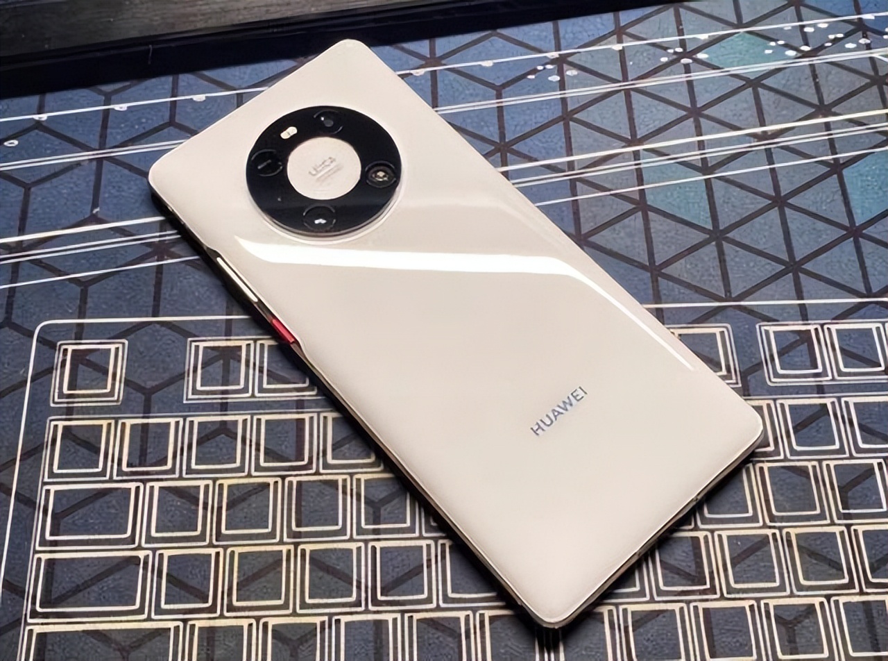 手机推荐买哪一款手机比较好一点,买哪款手机性价比最高质量好耐用