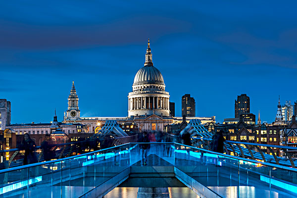 圣保罗大教堂有什么特点,圣保罗的历史简介