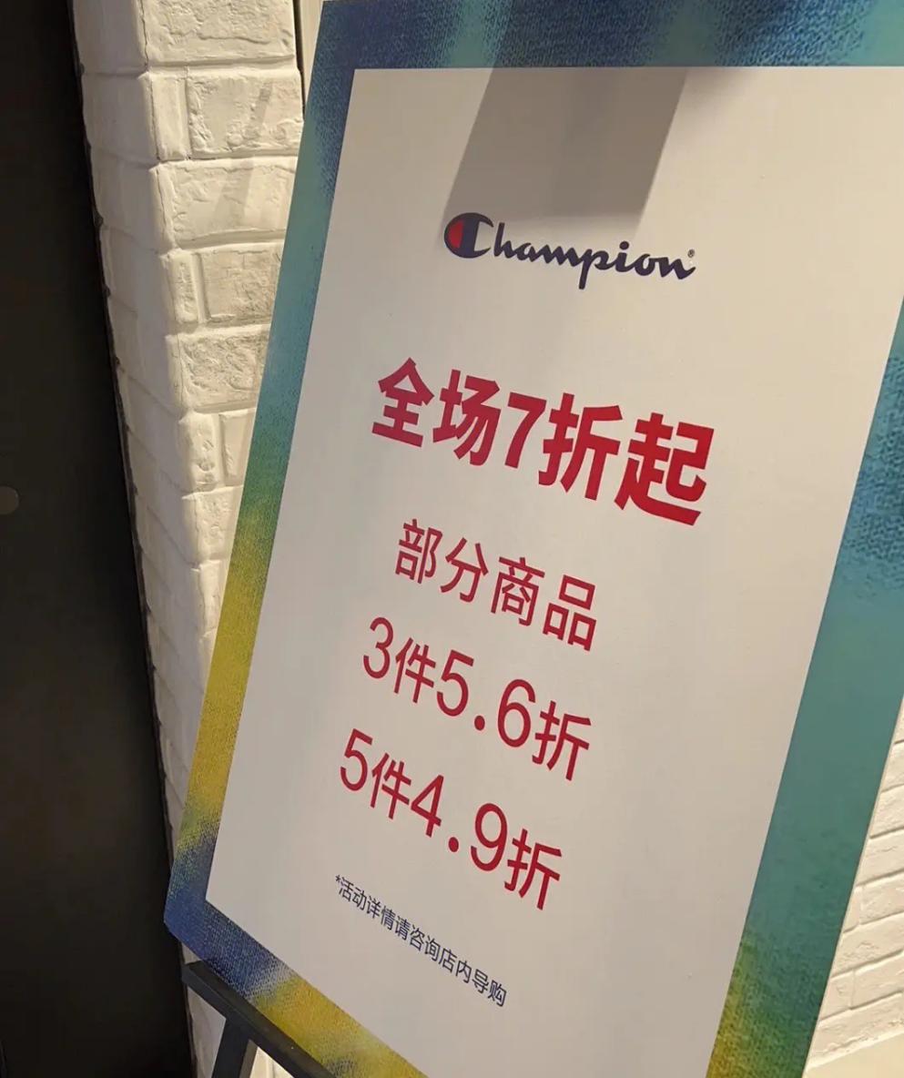 理智出游的年轻人，果然等来了机票价格暴跌