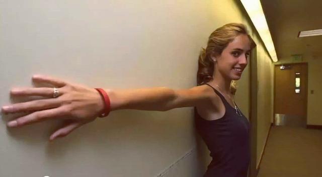 皮球撞击胸口，球员意外身亡背后的医学解释是什么？