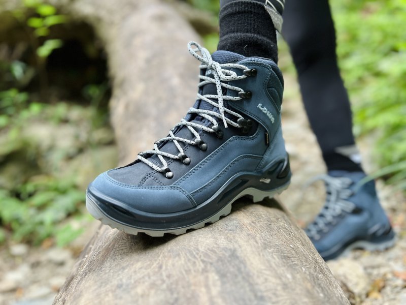 lowa登山鞋换底对比图片,lowa登山鞋正品鞋盒