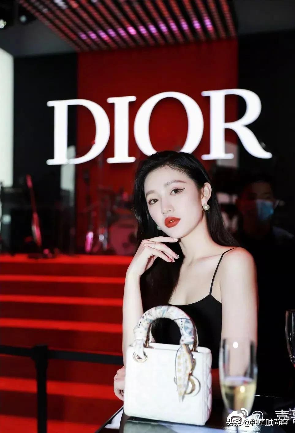 10年前买的名牌包,10年前的包值得买吗