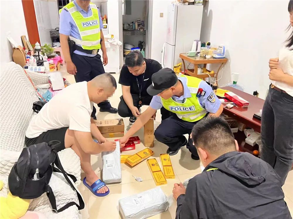 全市夏夜治安巡查宣防行动见成效,警方开展夏夜治安巡查宣防行动