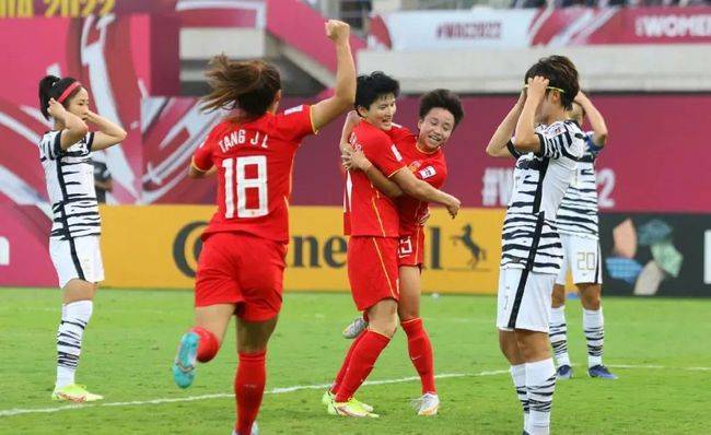 看中国女足,中国女足看中国男足