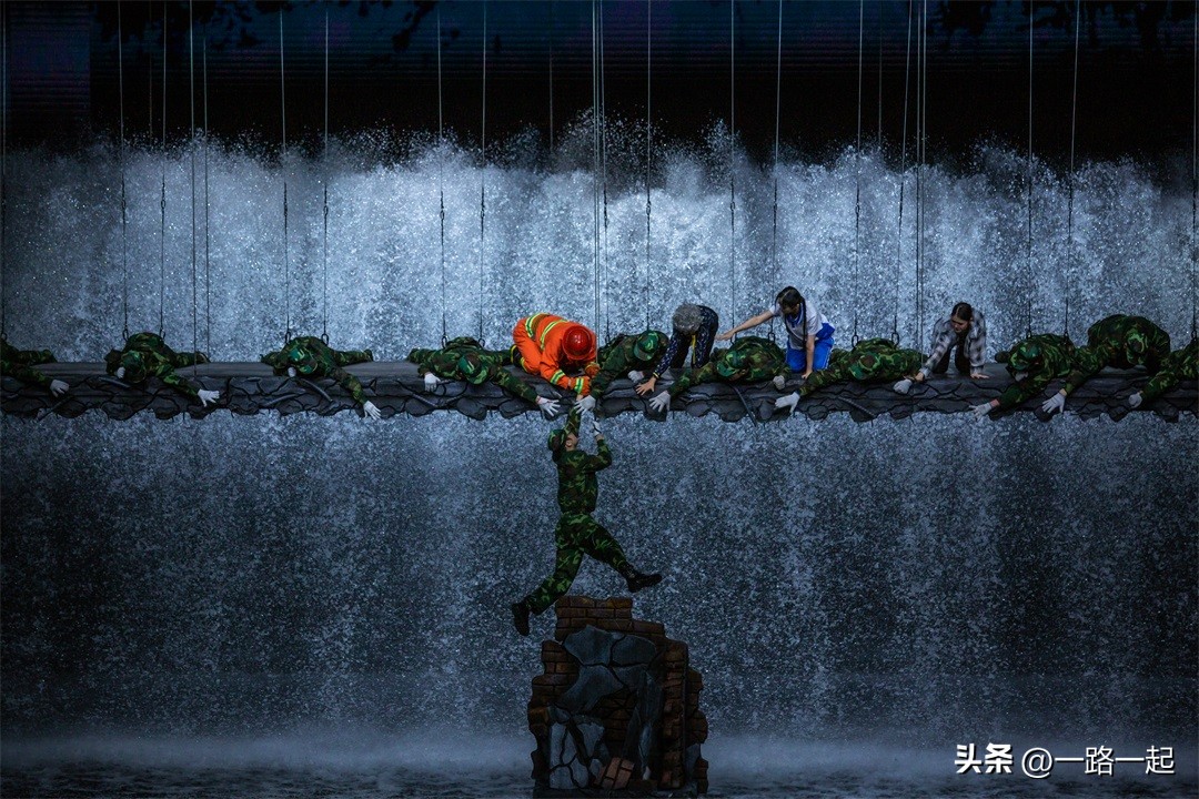 上海又刺激又好玩的网红打卡点,上海网红打卡地必去的五个地方