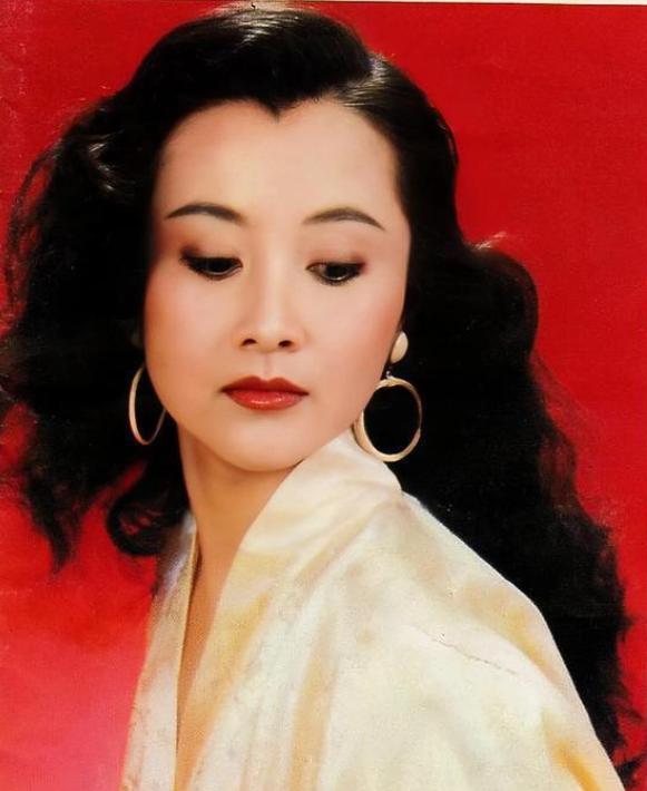 金梦：九十年代最为俊俏的女星，因为小平爷爷的一封信而改变命运