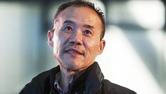 王石为了他娇妻改变多少人,王石抛弃发妻