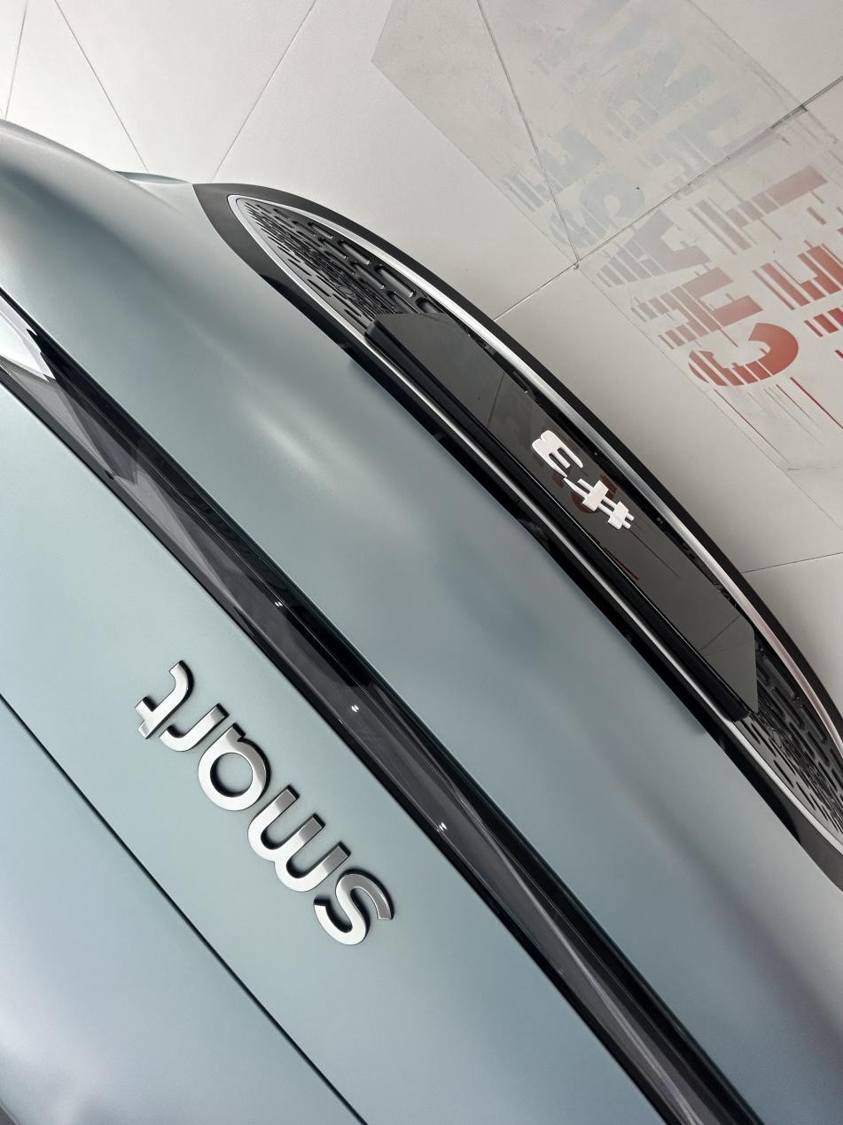 智电世界蔚蓝中心团购,smart精灵3成都4s店