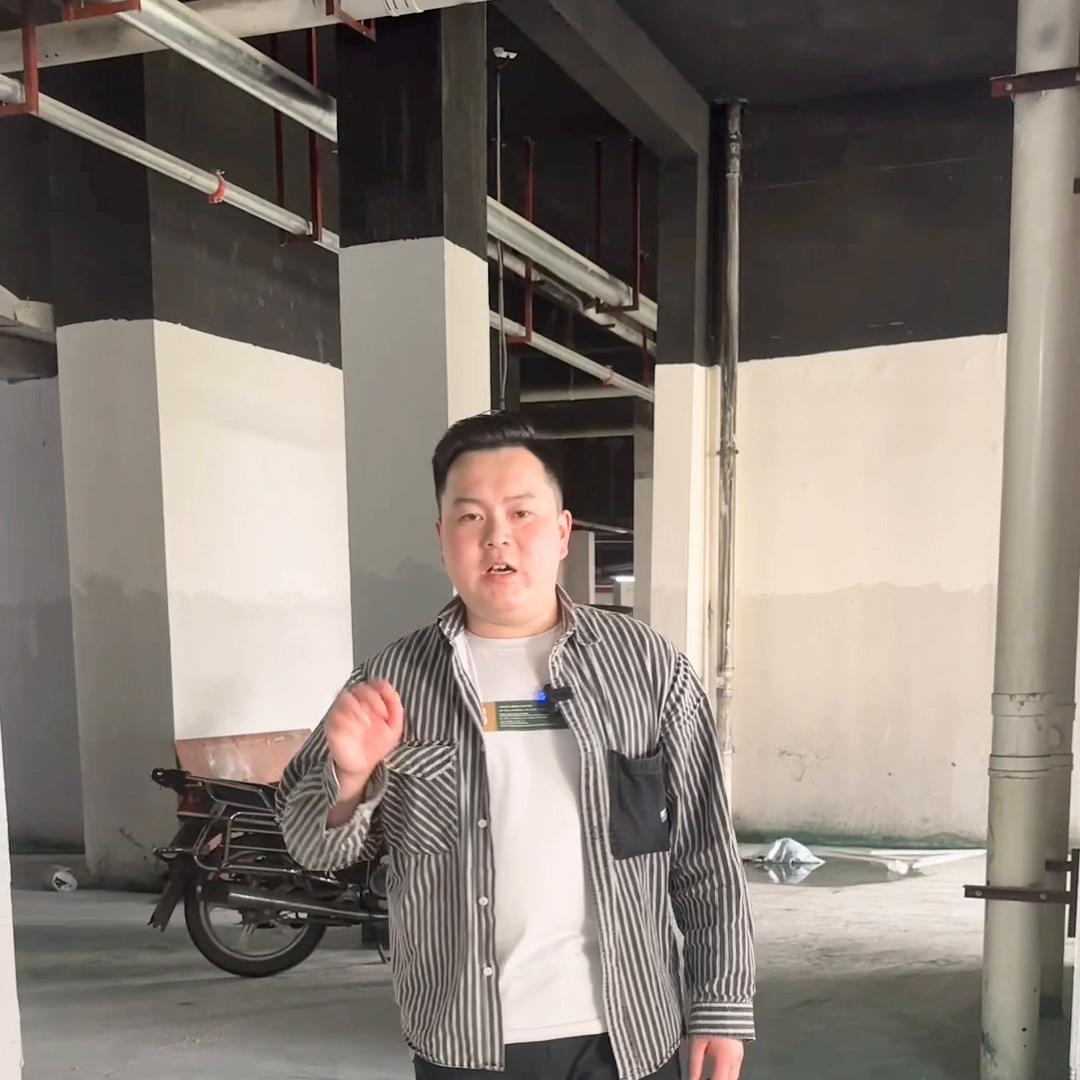 我愿意去每一位客户的家里嘱托我的每一位客户，让他买的放...