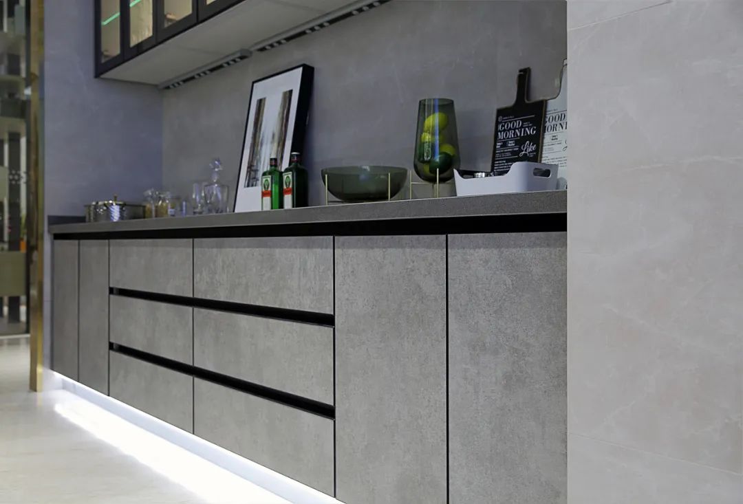 什么是岩板,什么是岩板餐桌