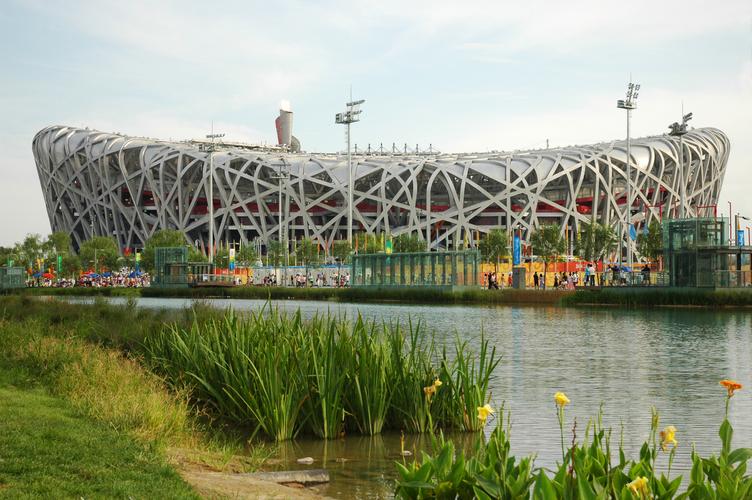 15年过去了，当年花34亿巨资修建的鸟巢，是赔还是赚了？